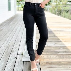 Judy Blue Mid-Rise Straight Leg Black Jeans